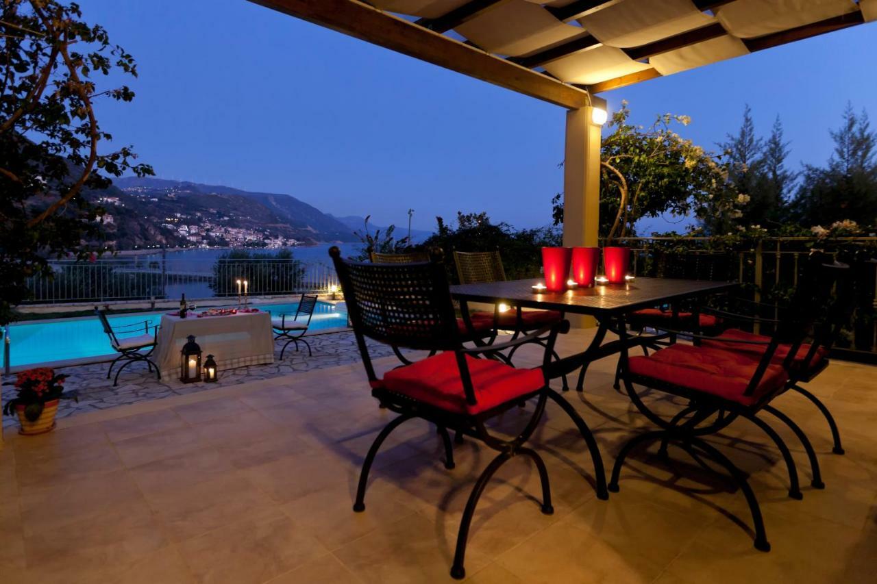 Parathalasso Villas موناستيراكي المظهر الخارجي الصورة